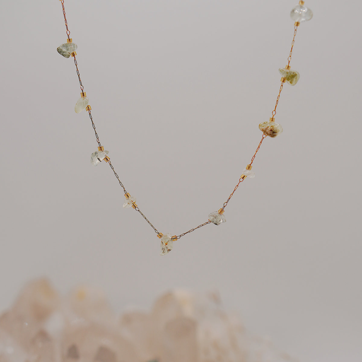 LYRA · Prehnit Kette